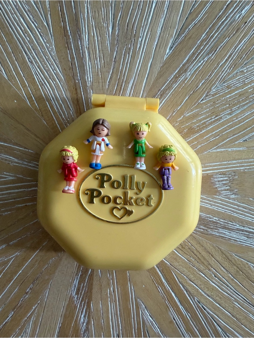 1990 COMPLETE Polly’s Hair Salon 4 dolls Polly Pocket Bluebird